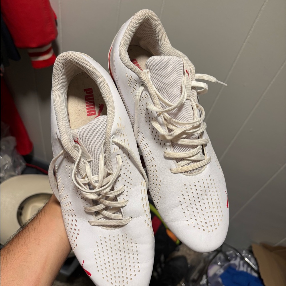 PUMA Men's White Athletic Shoes